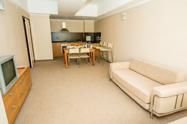 Snezhanka Hotel - One bedroom apartament (2ad+2ch or 3 adults)