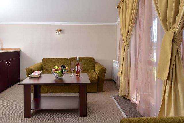 Snezhanka Hotel - one bedroom apartment (3ad+1ch or 4 adults)